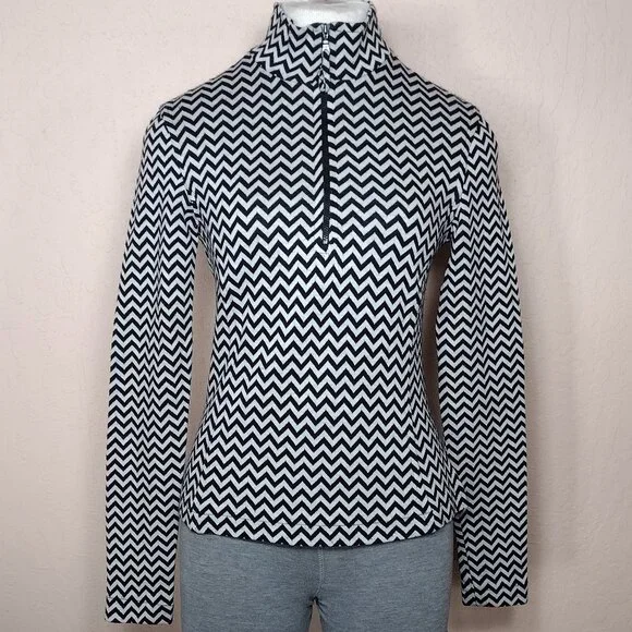 Black & White Long Sleeve Quarter Zip Mock Neck - Picture 4 of 16